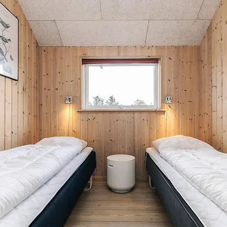 Luxury House For 14 *