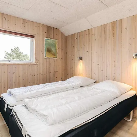 Luxury House For 14 *