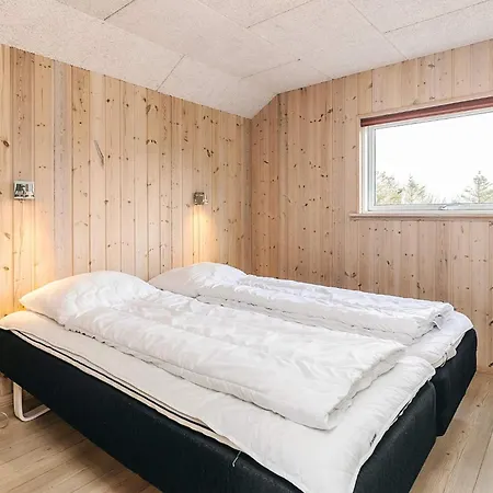 Luxury House For 14 *